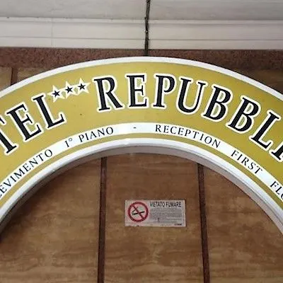 מלון Repubblica 3*