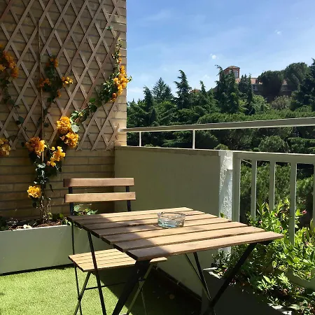 Happy In Bed and breakfast Roma