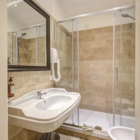 Hotel Dei Quiriti 3*