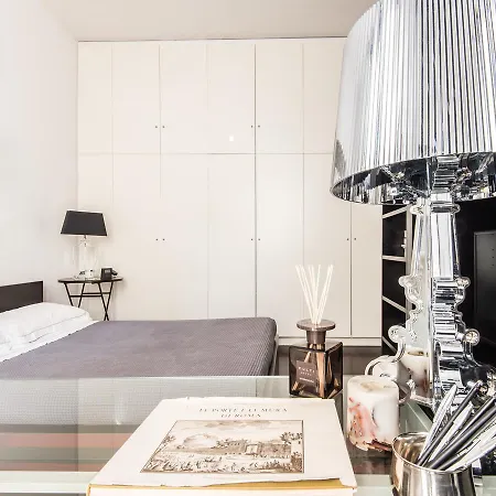 Rsh Spanish Steps Luxury Apartment Rome
