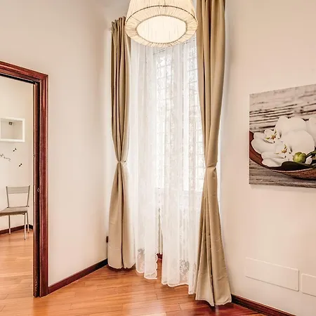 Apartment Life In Rome