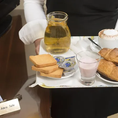 아도라스위트 로마