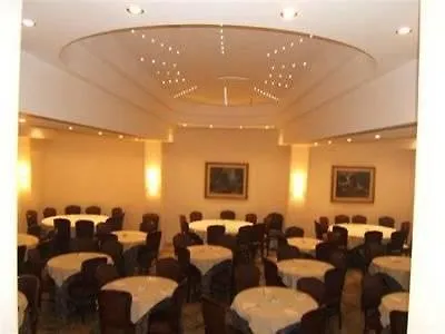 Hotel Pinewood Roma