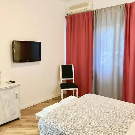 Apartment Roxy's In