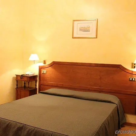 Fiori Hotel
