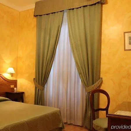 Hotel Fiori 2*