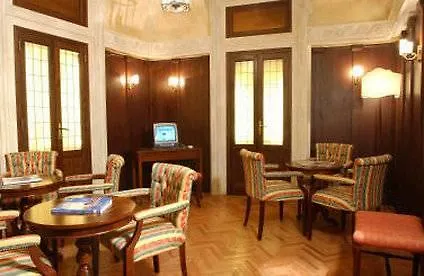 Palazzo Cardinal Cesi מלון 4*