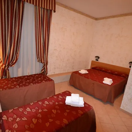 Hotel Ferrarese Řím