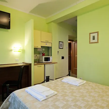 B&B La Porta 3* Rom