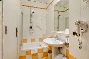 Hotel Paba 2*