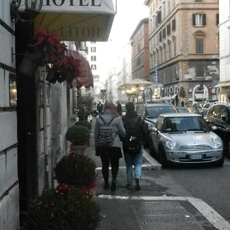 Hollywood 2*