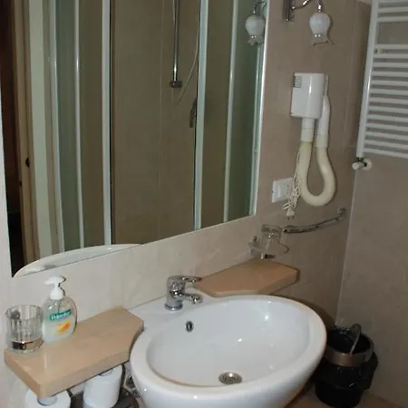 Casa Dell'amicizia Bed & Breakfast 2*