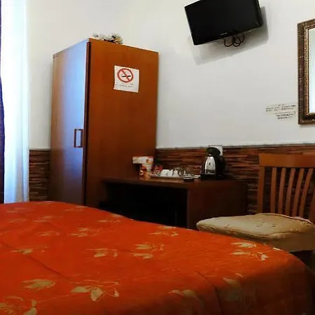 Cristina 3* Rome
