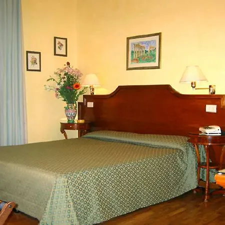 Szálloda Kent 3*
