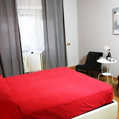 Bed & Breakfast The Empire 3*