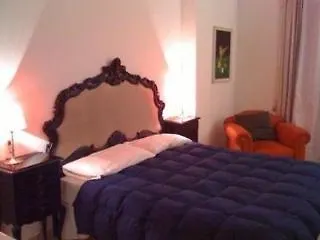 Gallery Guest house 2*