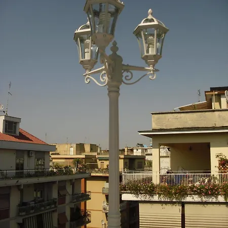 Luce Di Luna Luxury Suites *