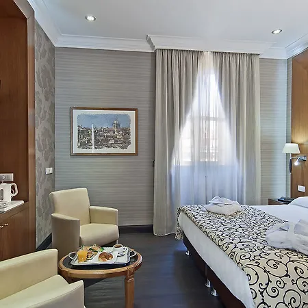 فندق Gioberti 4*