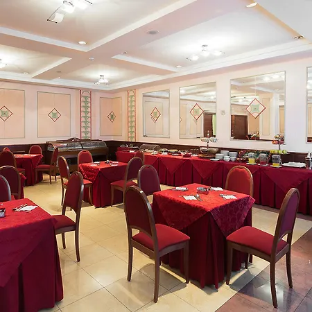 Hotel Degli Imperatori 4*