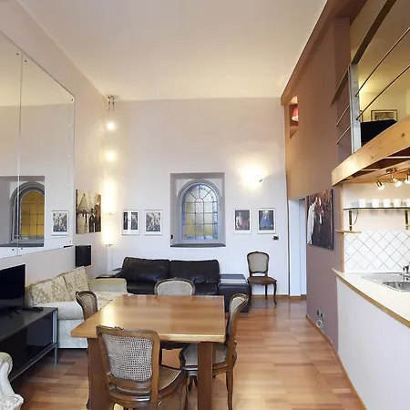 Apartment Lo