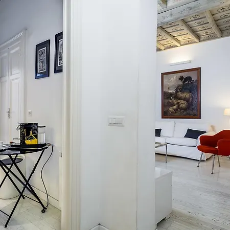 Apartment White Pantheon One Bedroom Apartment