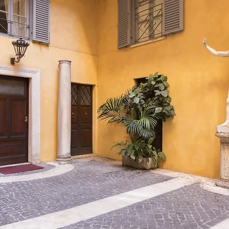Martius Private Hotel 4*