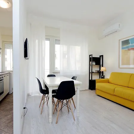 San Sebastianello Halldis Apartment *