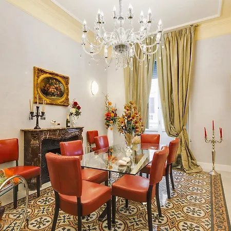 Dona's Luxury House