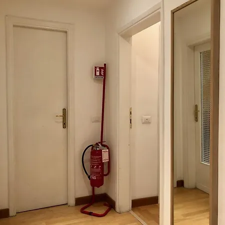 Monti Friendly House * Ρώμη