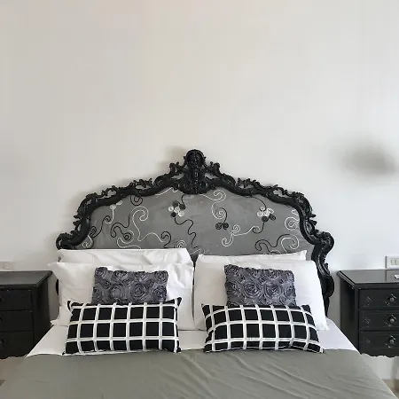 Gallery Guest house 2*