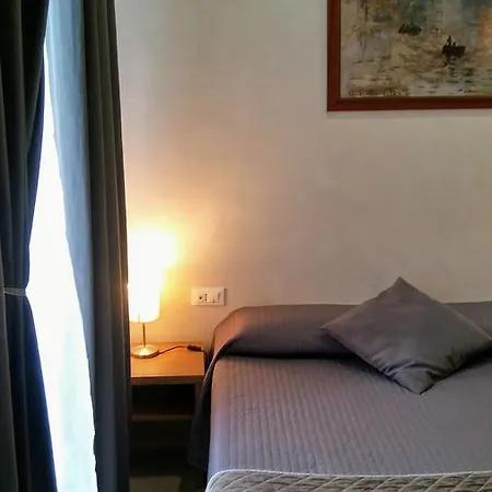 Amoroma Domus Bed & Breakfast Rome