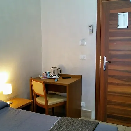 Amoroma Domus Bed & Breakfast *