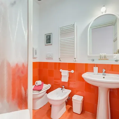 2 Passi Al Colosseo Bed & Breakfast