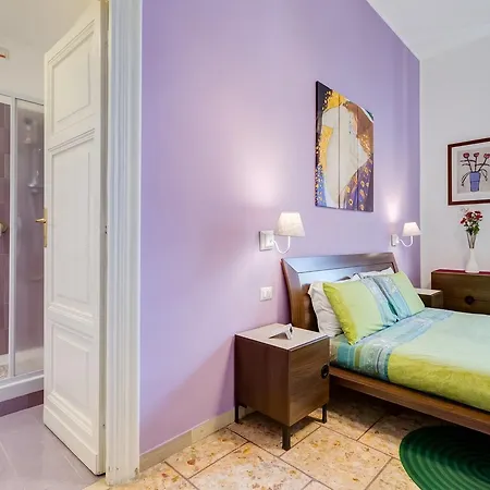 Bed & Breakfast 2 Passi Al Colosseo