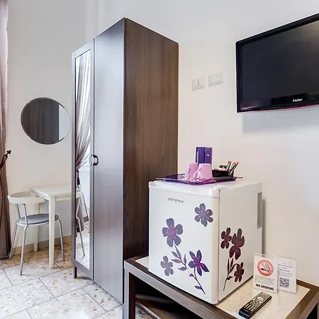 2 Passi Al Colosseo Bed & Breakfast