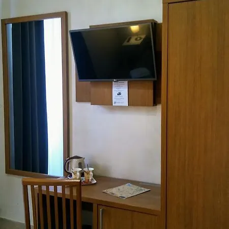 Amoroma Domus Bed & Breakfast