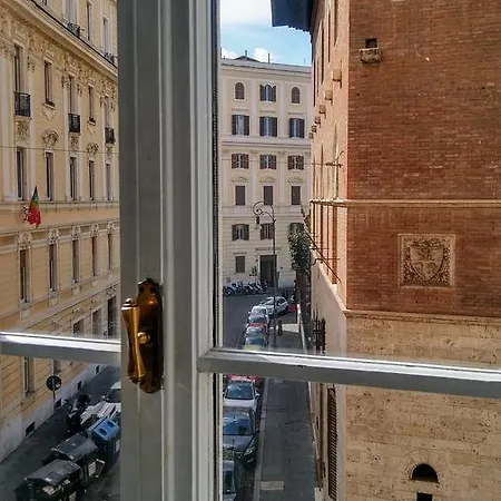 Bed & Breakfast Amoroma Domus Rome