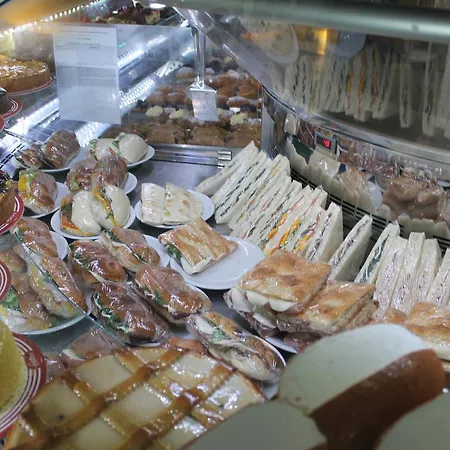 多莫斯马焦雷酒店 招待所