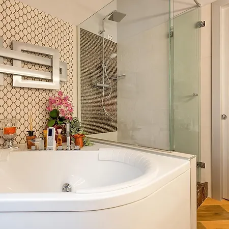 Dona's Luxury House Rome