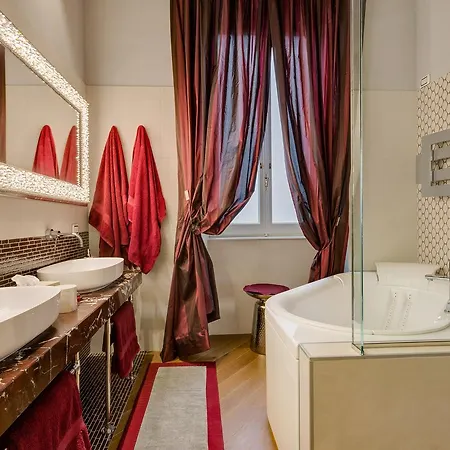 Dona's Luxury House