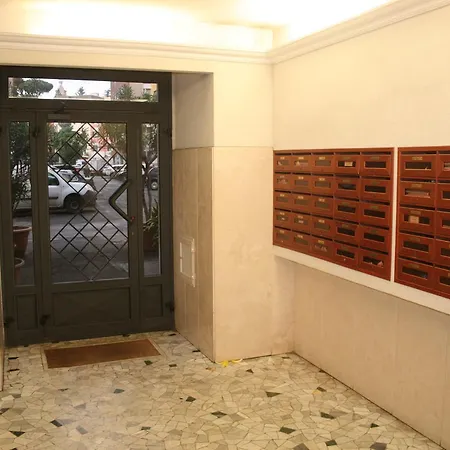 La Casa Di Giulia A San Pietro Roma