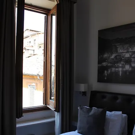 Relais Arco Della Pace 2*