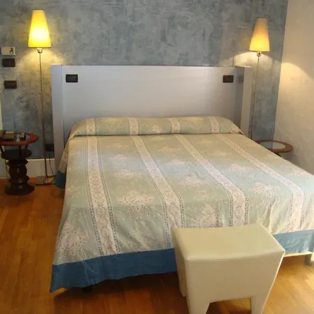 Hotel Mangili 3*