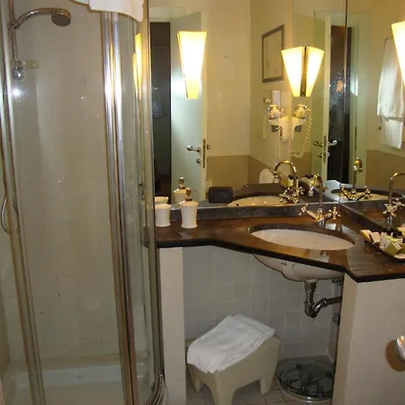 Mangili Hotel