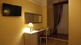 Relais Frattina Konukevi 2*
