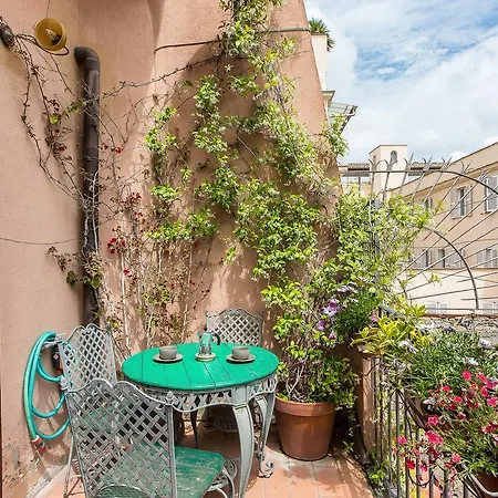 Apartment In Arco Della Ciambella