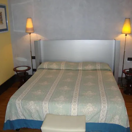 Mangili Hotel 3*