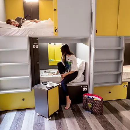 Free Hostel *