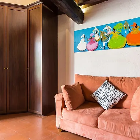 In Arco Della Ciambella Apartment *