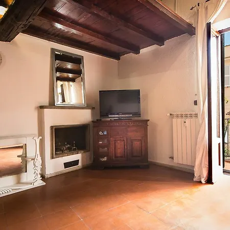 In Arco Della Ciambella Apartment Rome